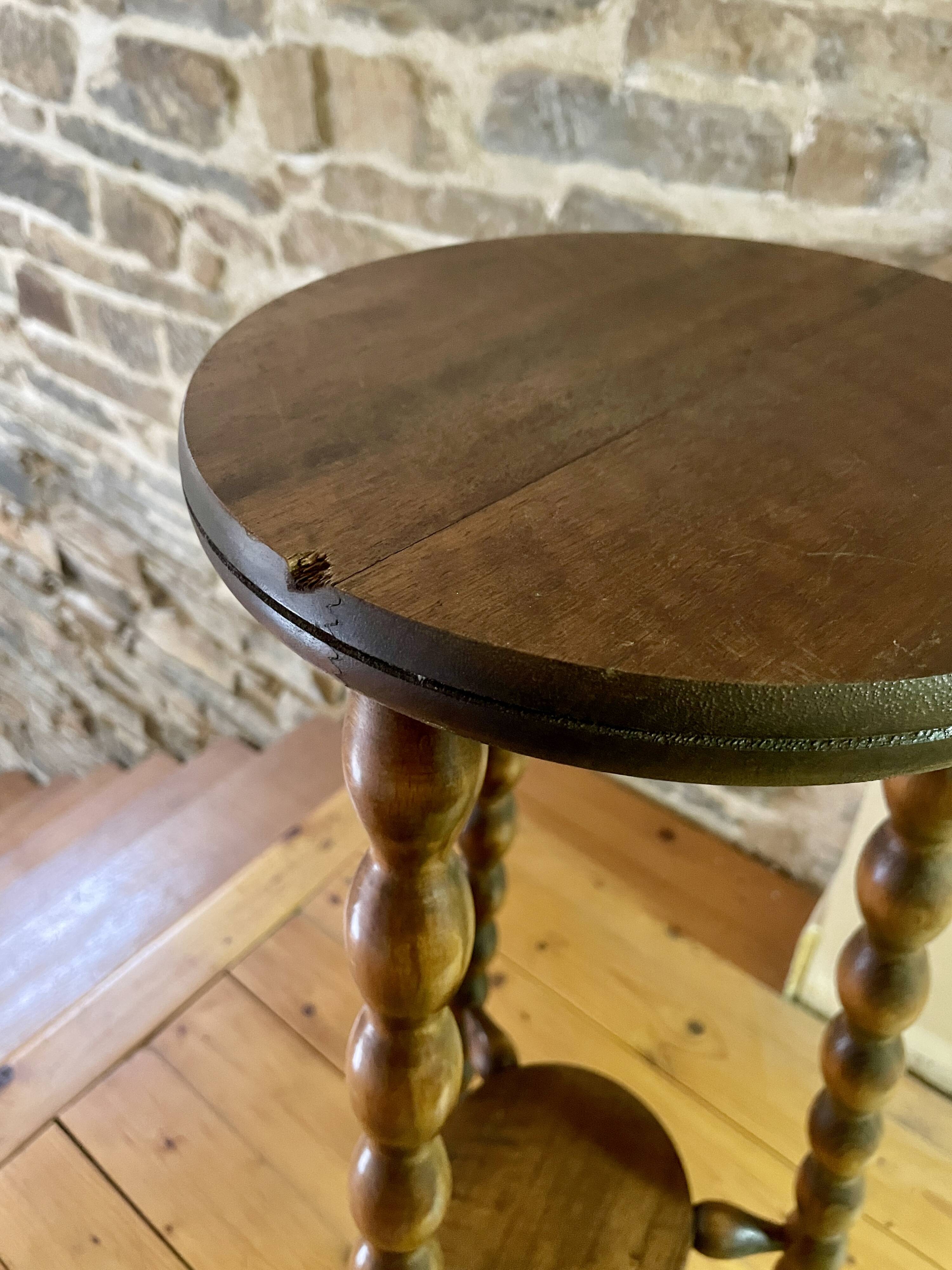 High stool in beaded wood - spool legs