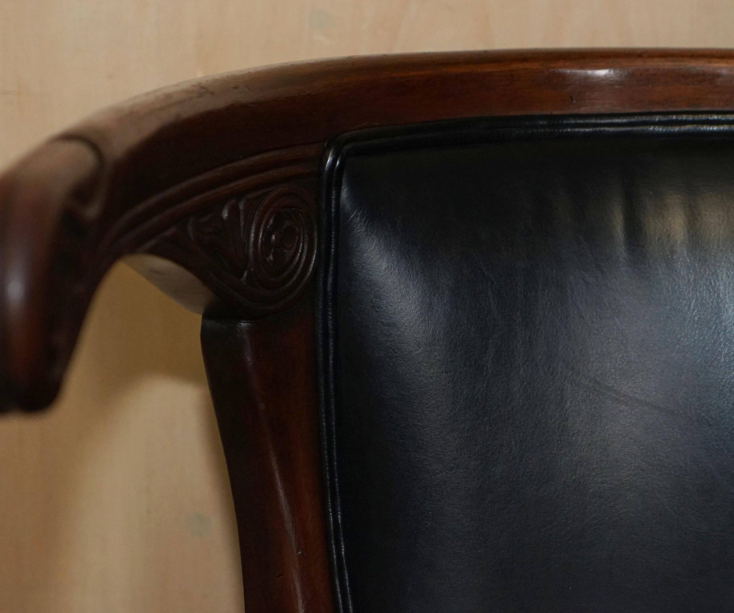 Original Regency office chair in leather and hardwood, style 1815.