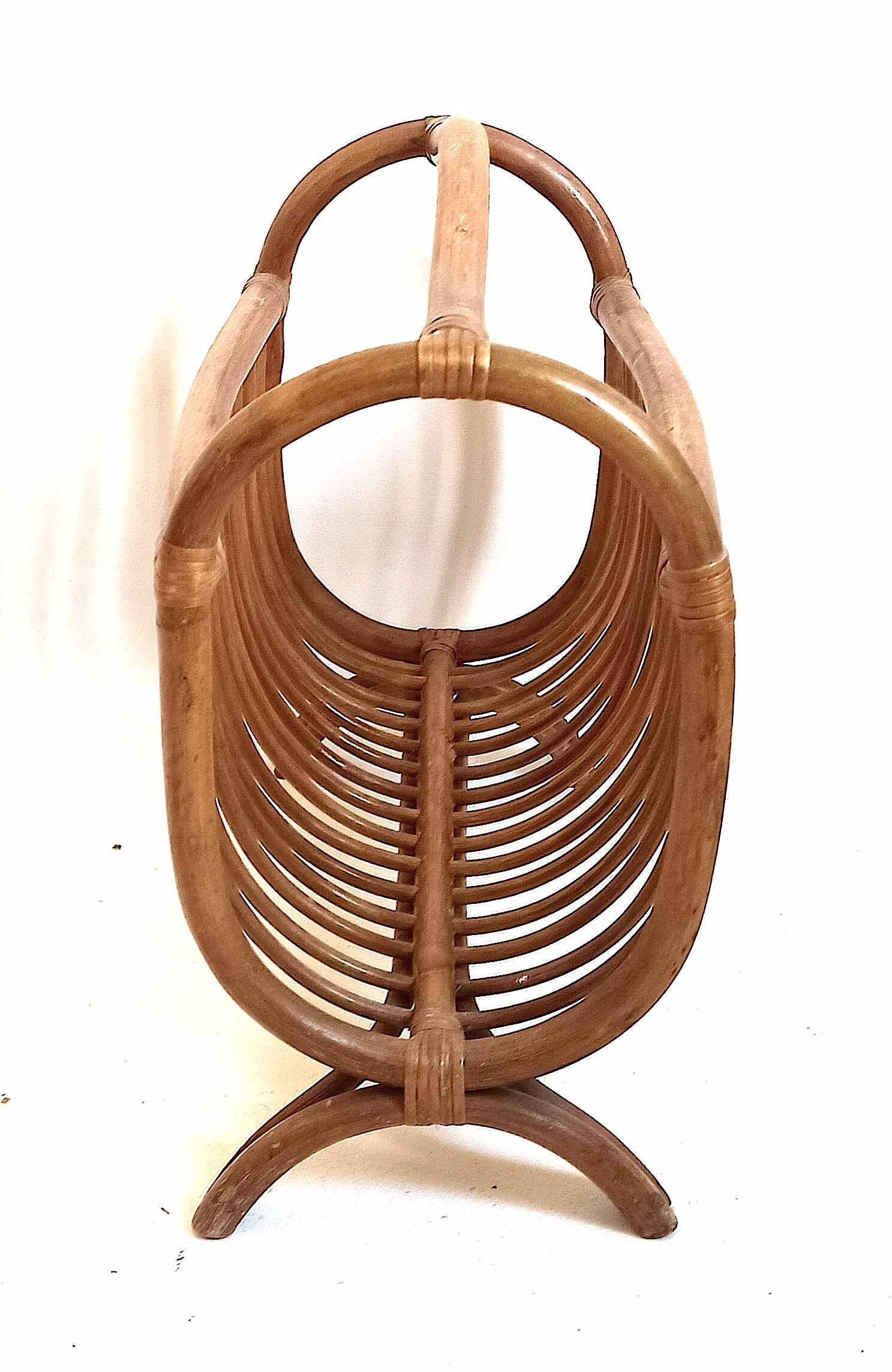 Porte-revue en rotin, années 60