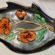 Plat en ceramique a décor de fleur