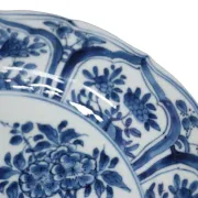 Chinese lobed dish with flowering tree and fence – Kangxi, c.1700–1720
