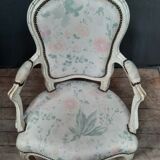 Louis XV armchair in white lacquered wood