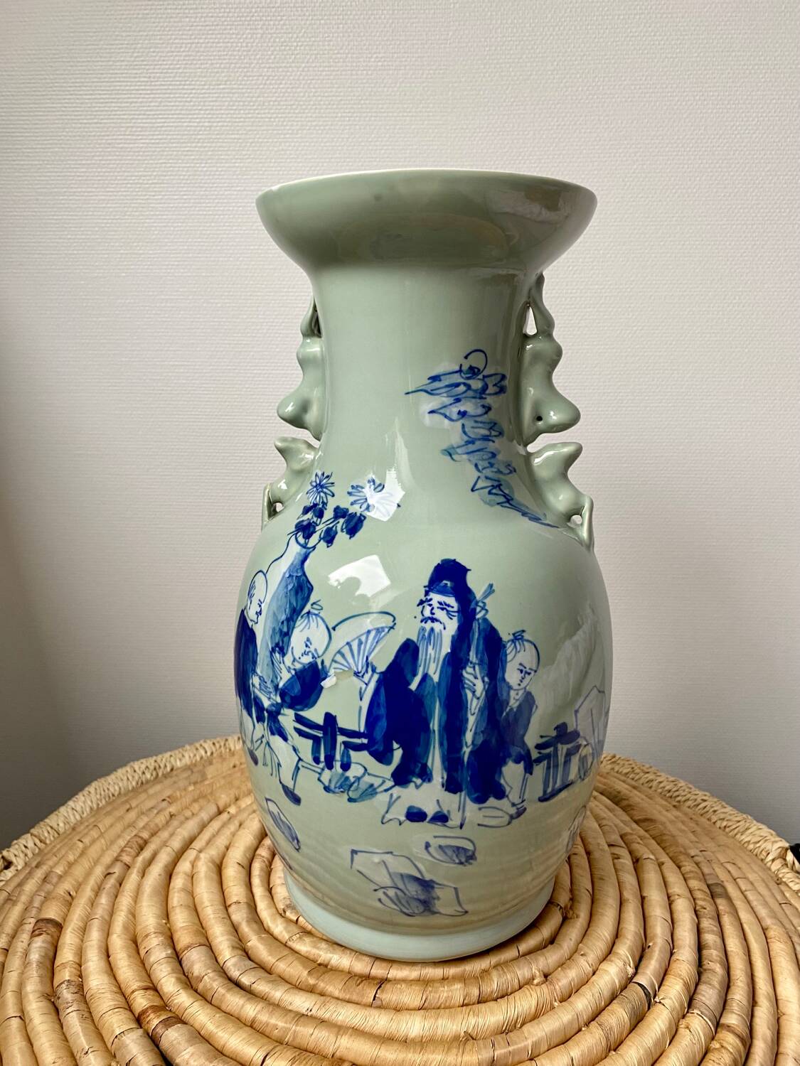 Baluster vase - China