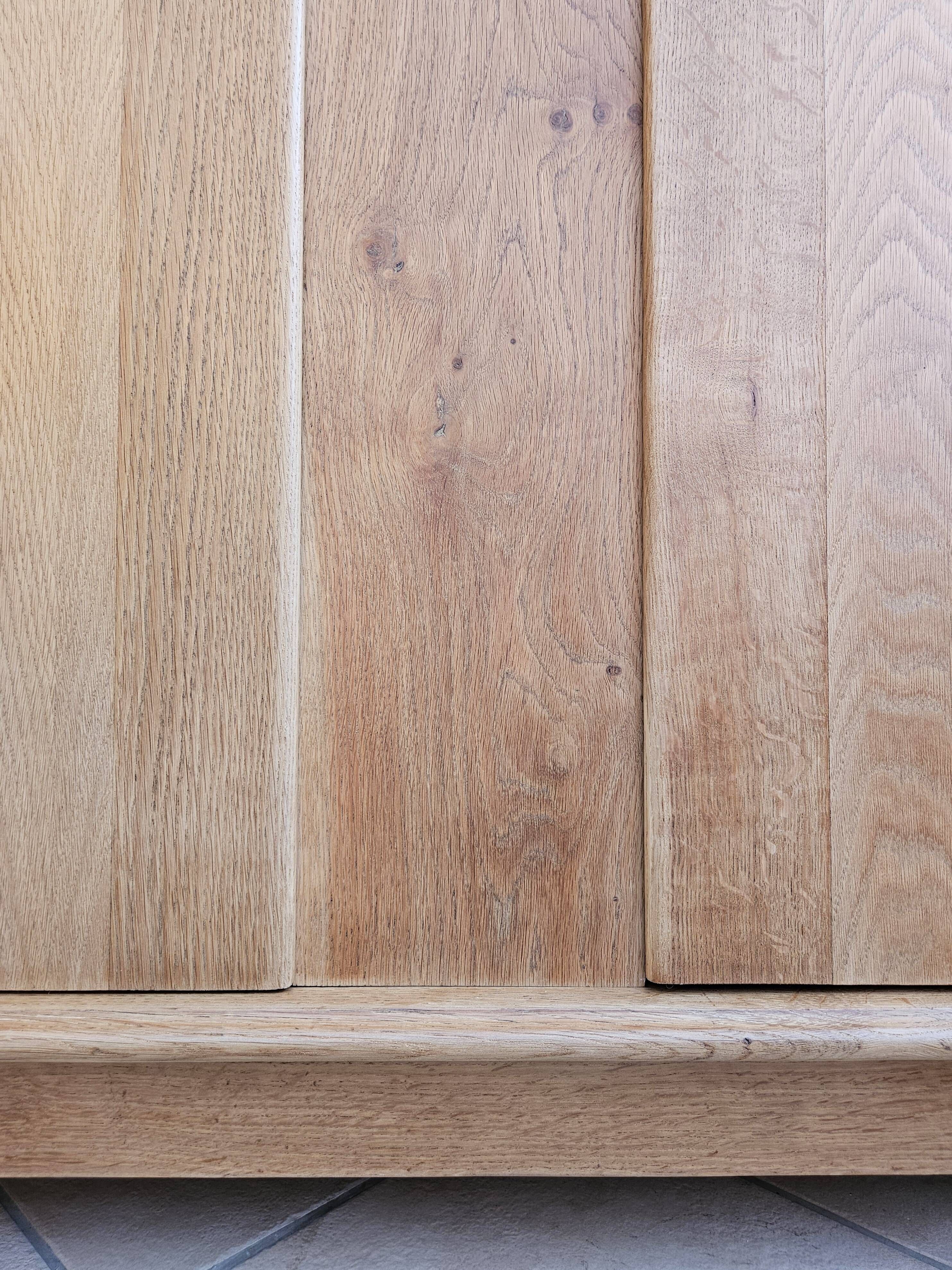 Armoire vintage