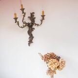 Large Italian Florentine style wall lamp in wood and metal