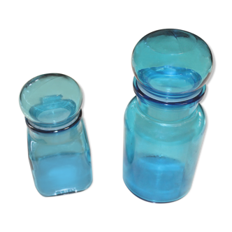 Lot of two blue glass jars