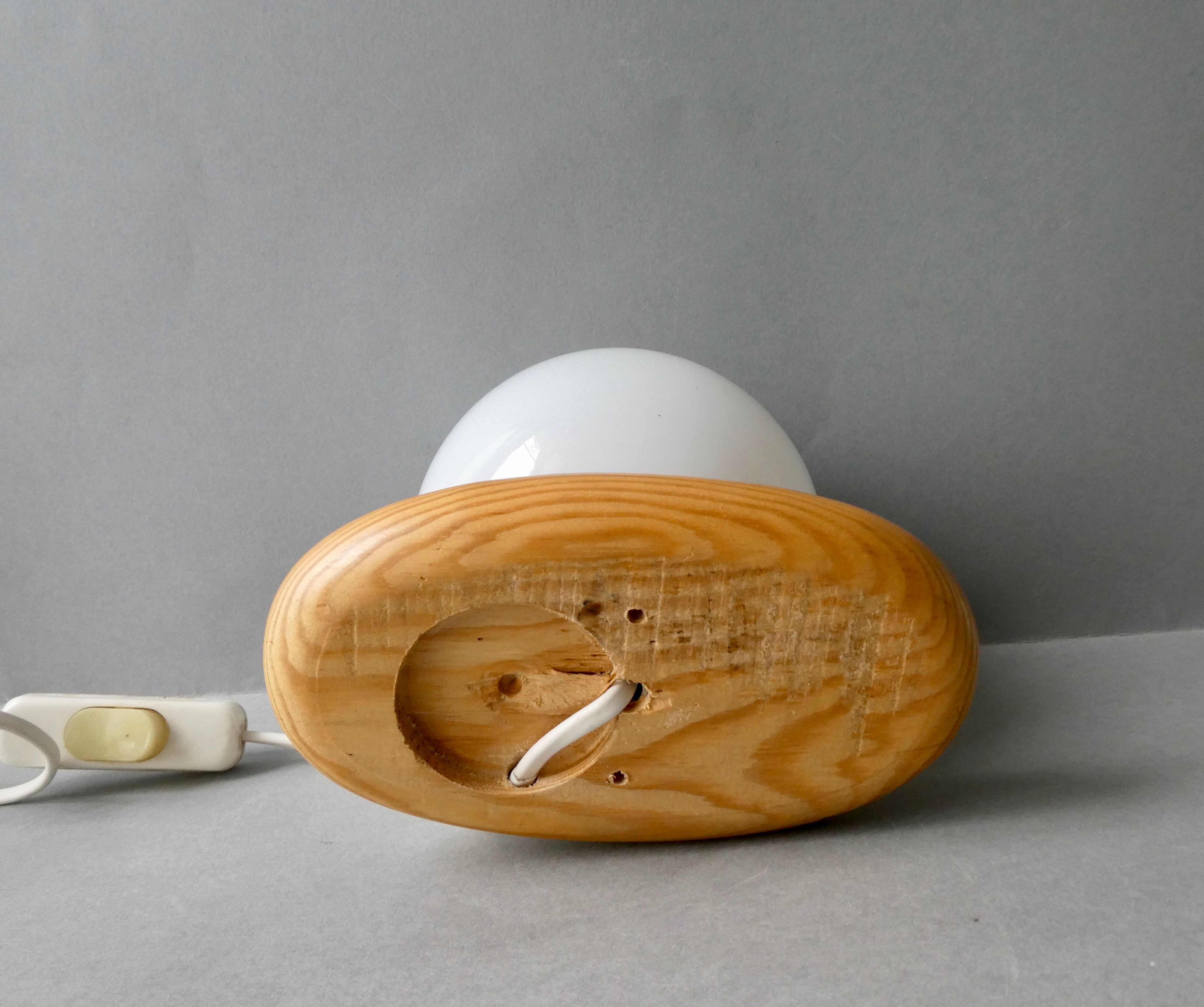 Pine pebble lamp with its opaline, 70s