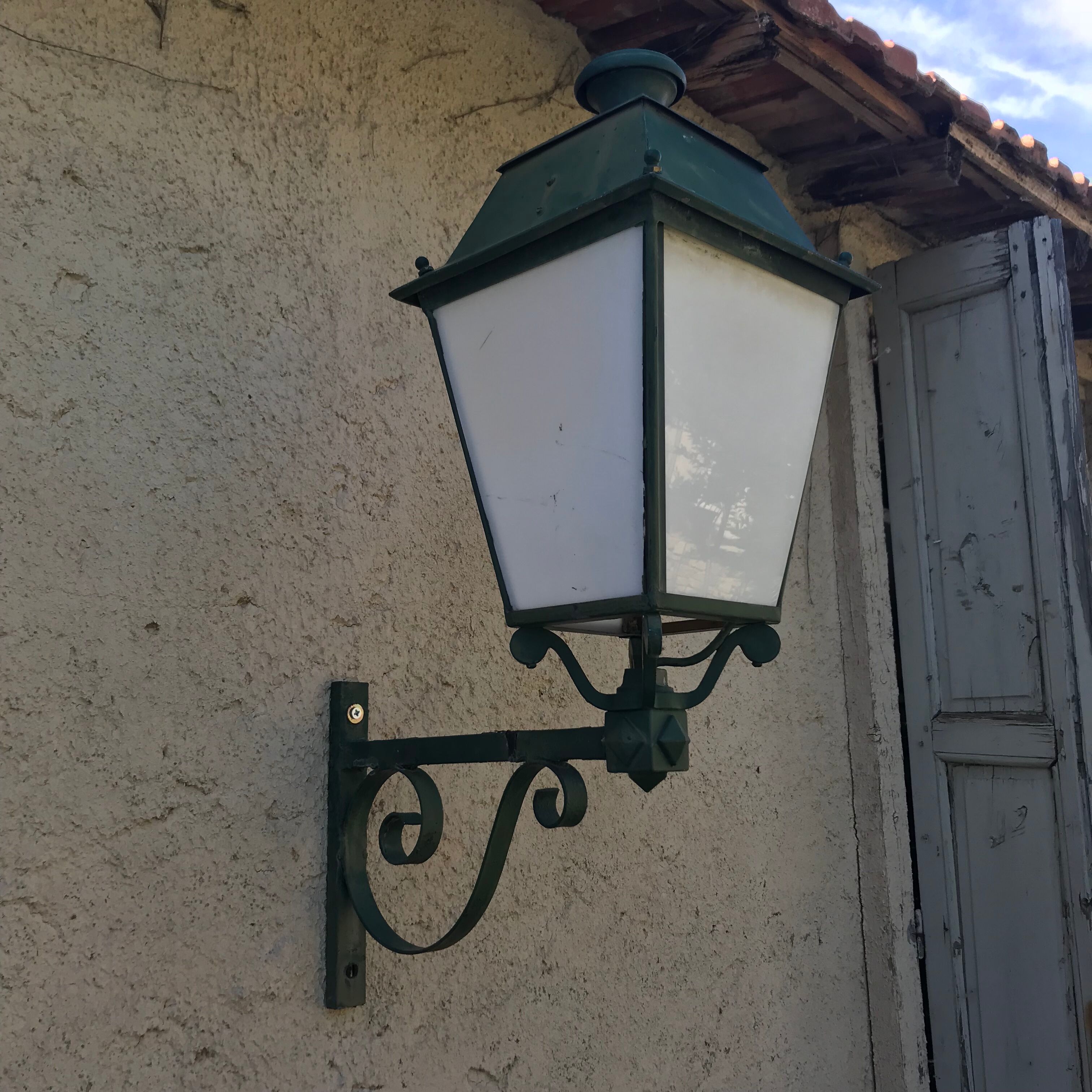 Garden lantern