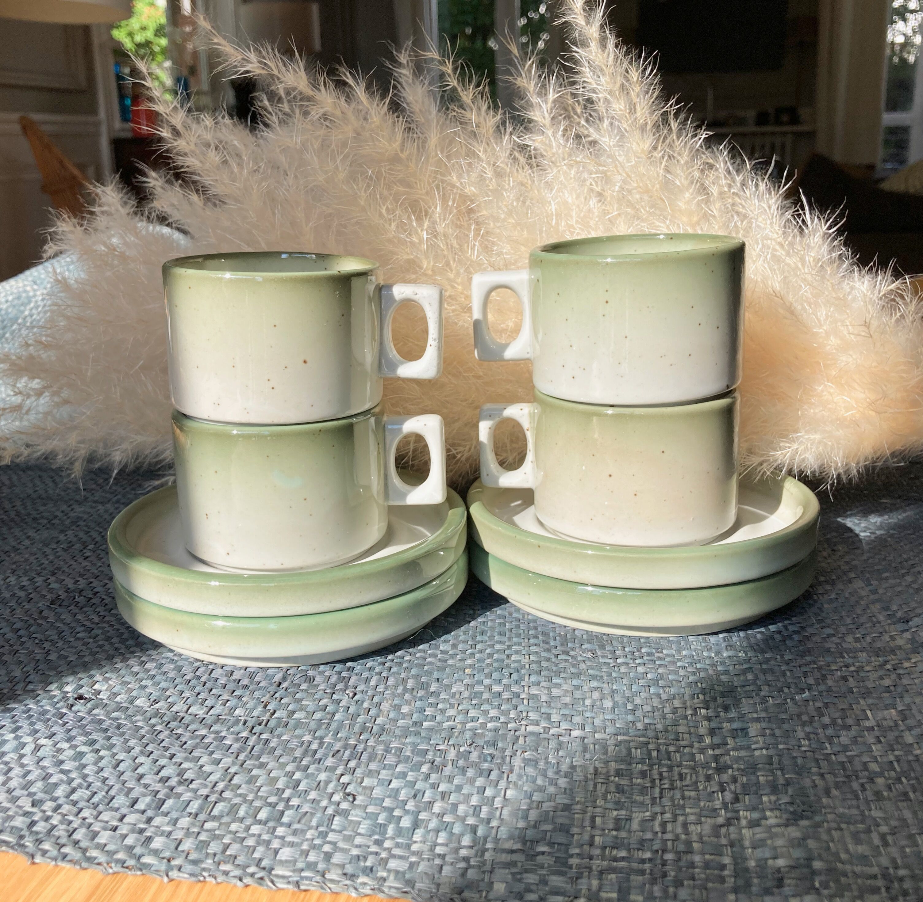 4 cups Brenne sandstone and saucers