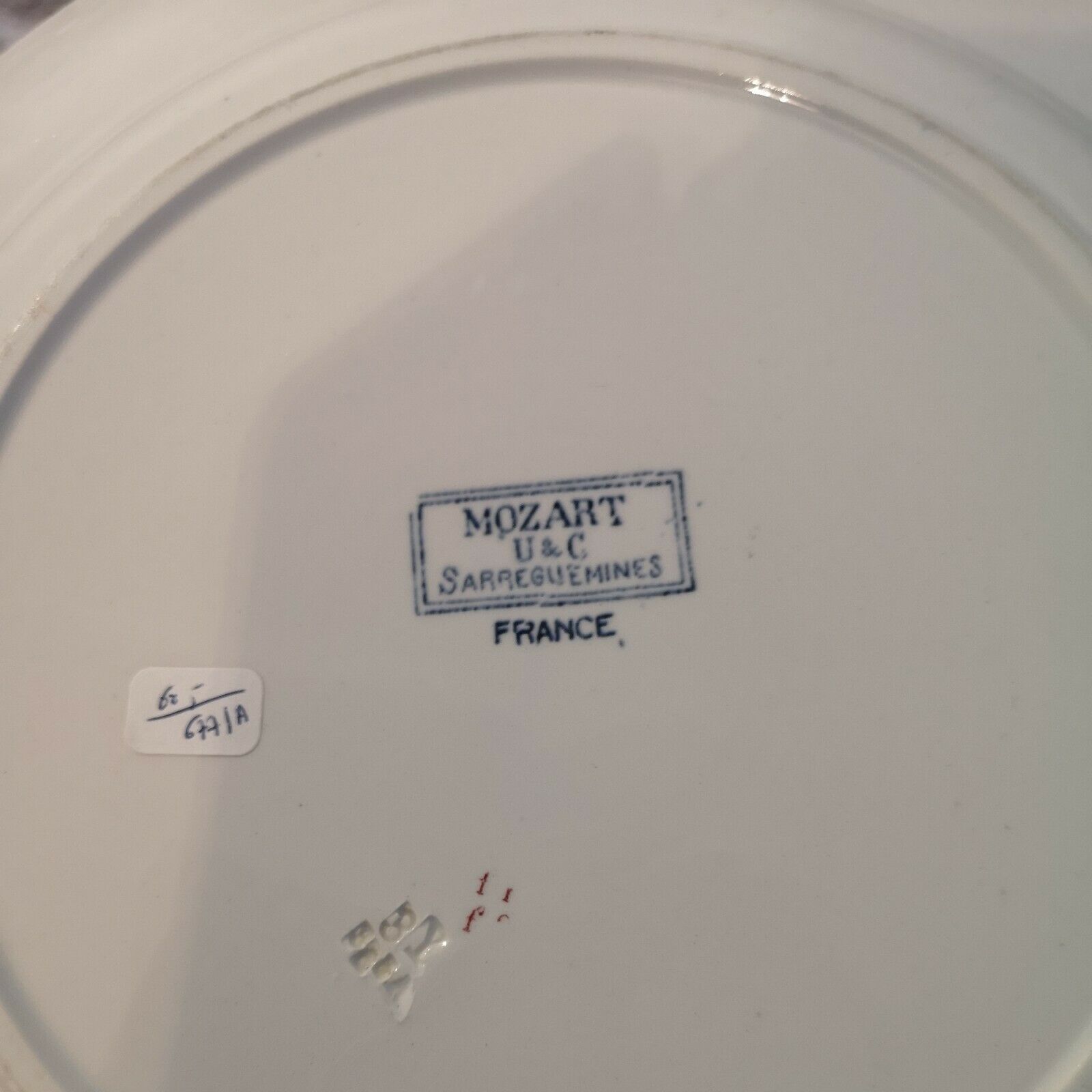 Round dish in Earthenware Sarreguemines Model Mozart