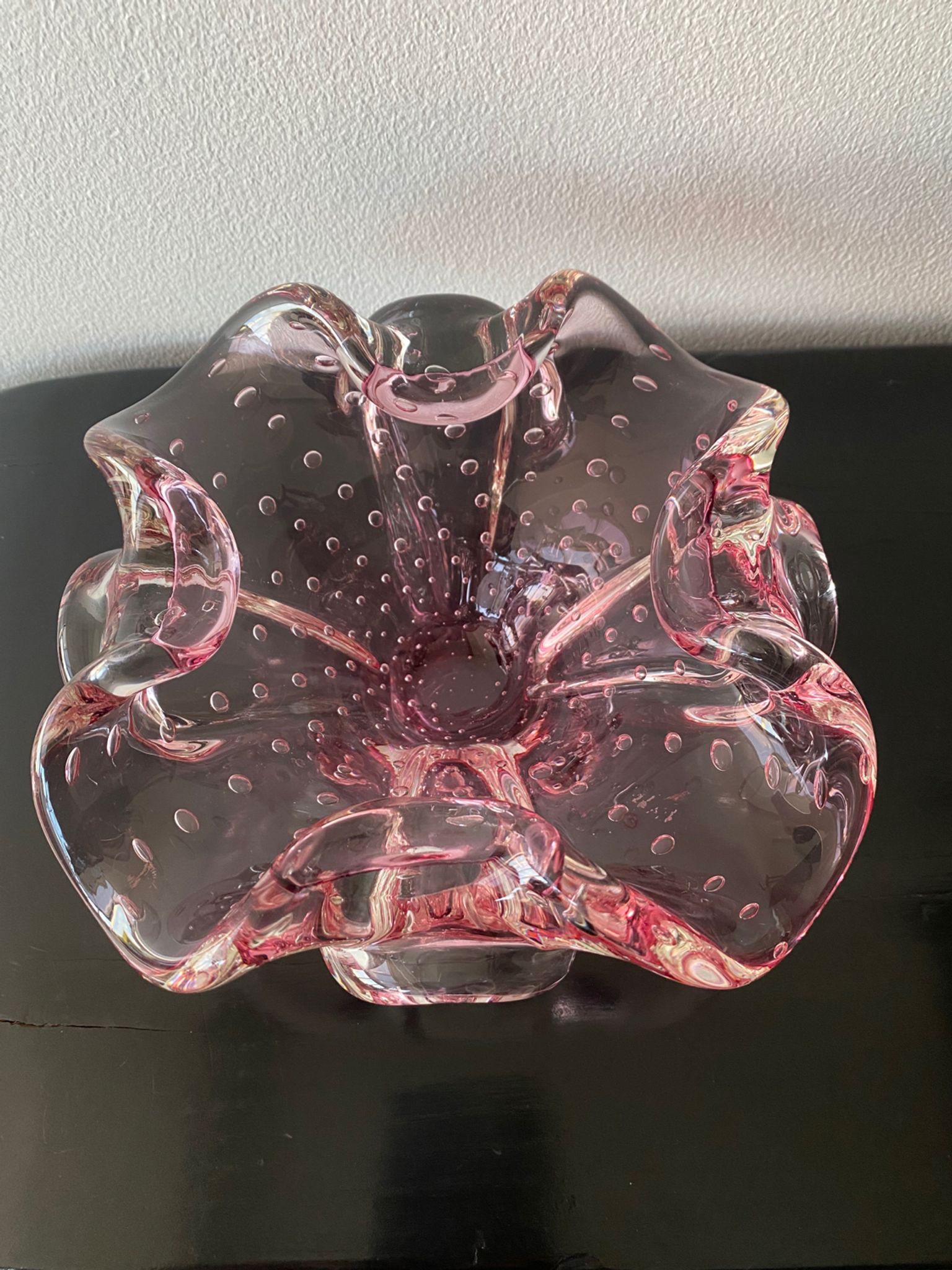 Vintage pink empty pocket ashtray in Murano by Barovier and Toso