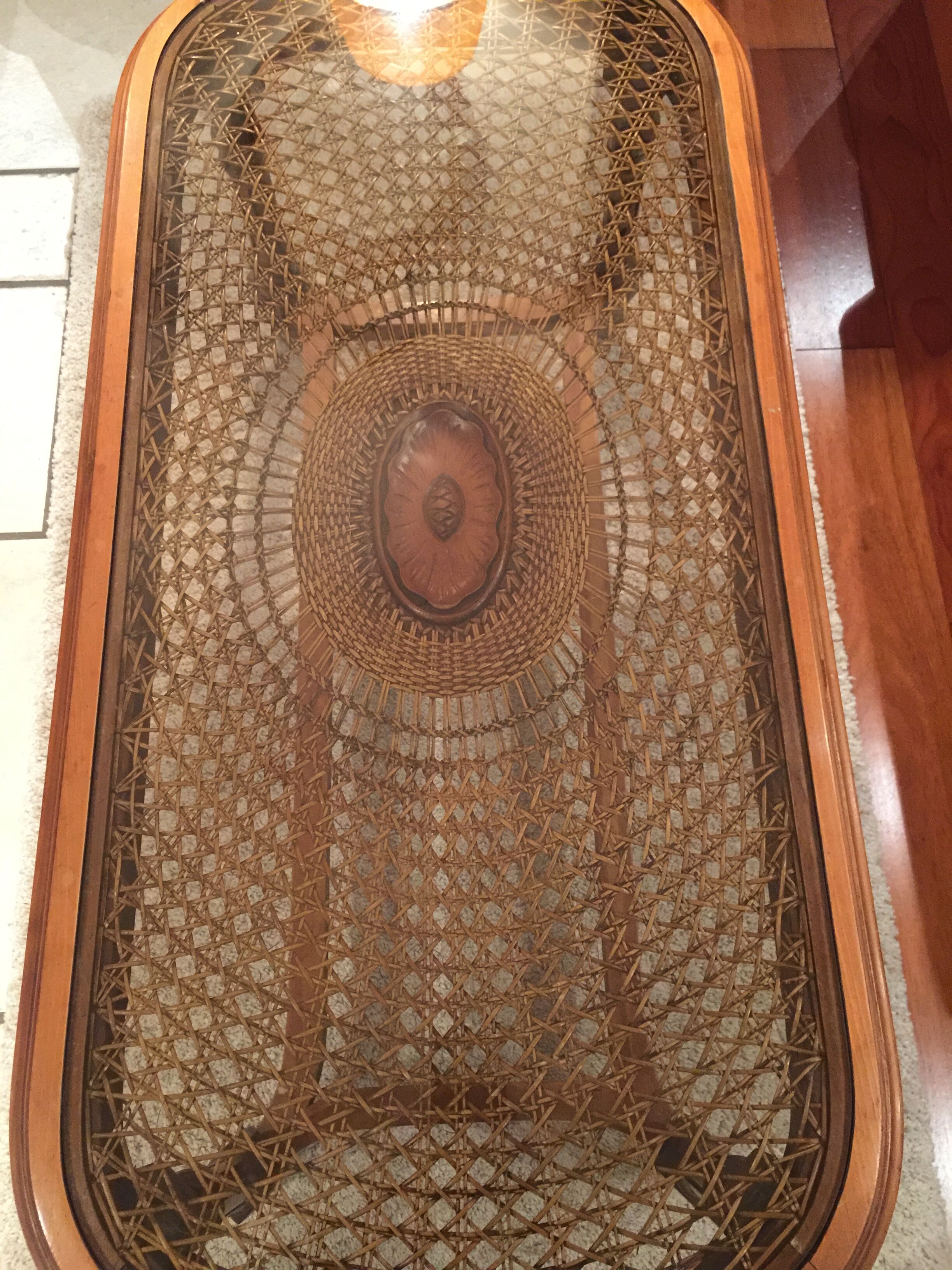 Table basse louis XVI en cannage
