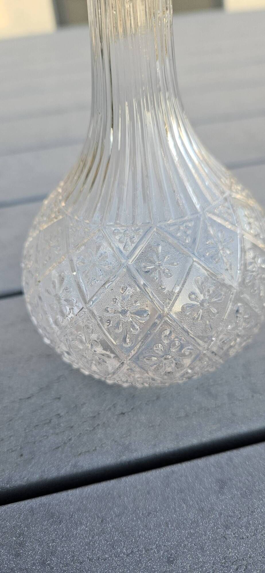 Round glass vase