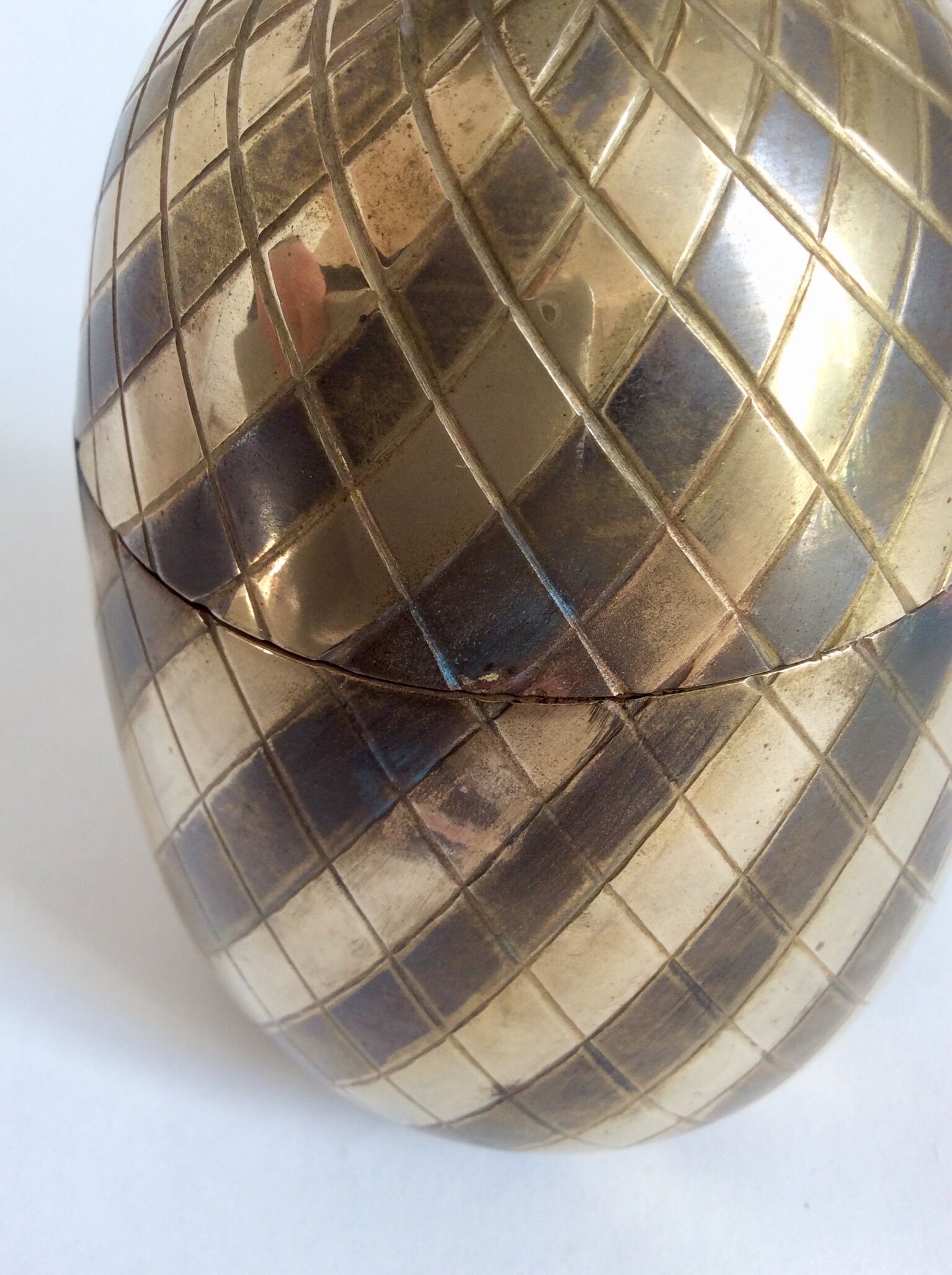 Brass pineapple