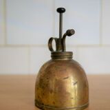 Brass oil can
