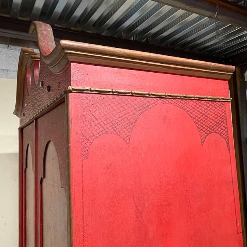 Trumeau with chest of drawers from the mid-20th century in chinoiserie style.
