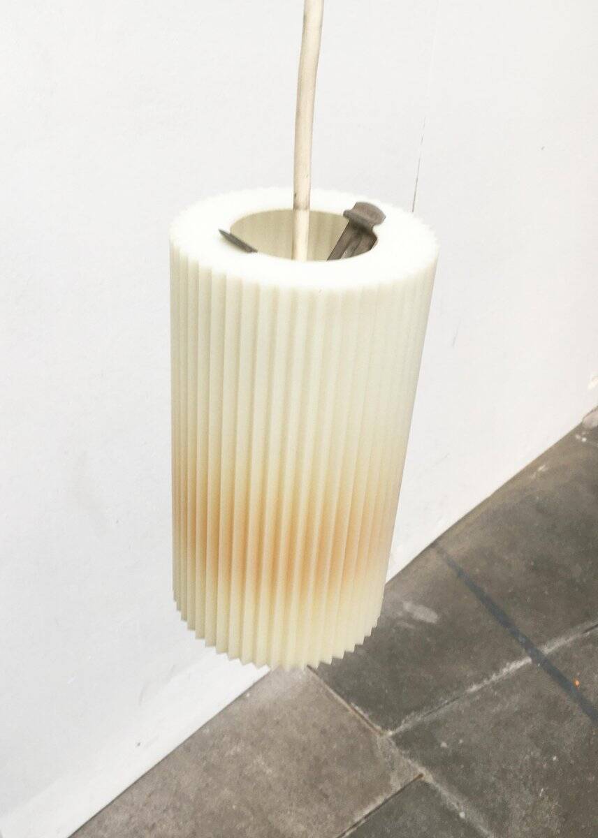 Mid-century German minimalist wall lamp with cantilever arm by Erco.