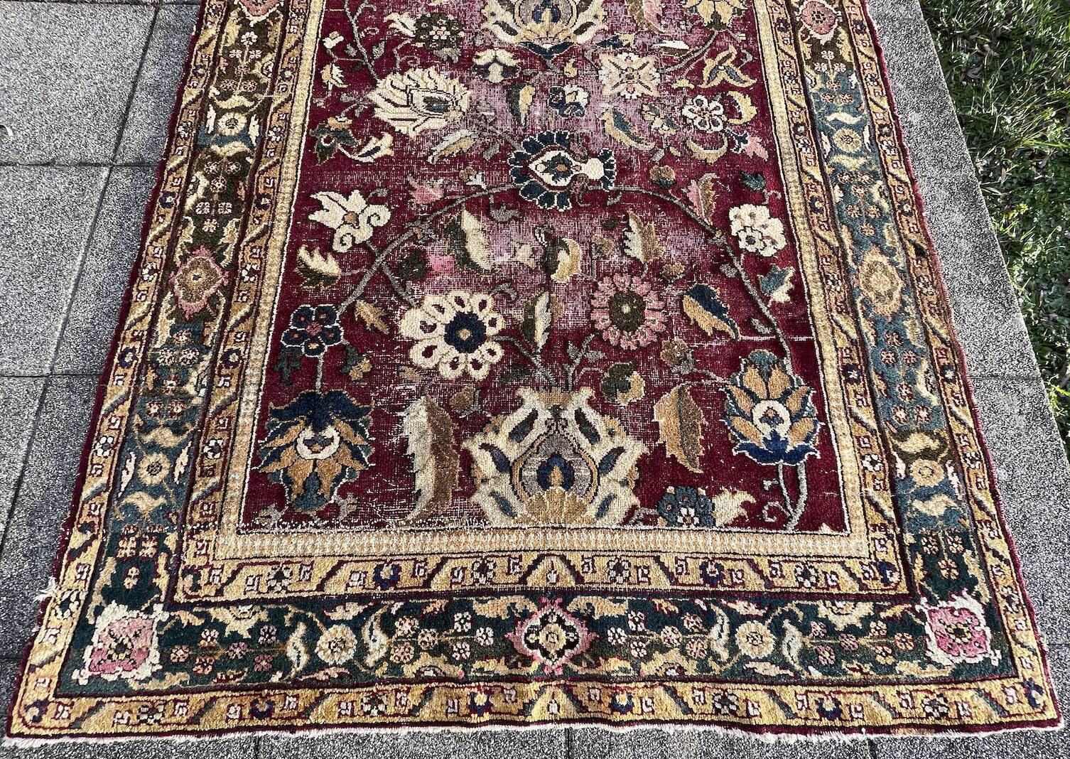 Indo-Persian carpet Agra 19th - 303x138cm