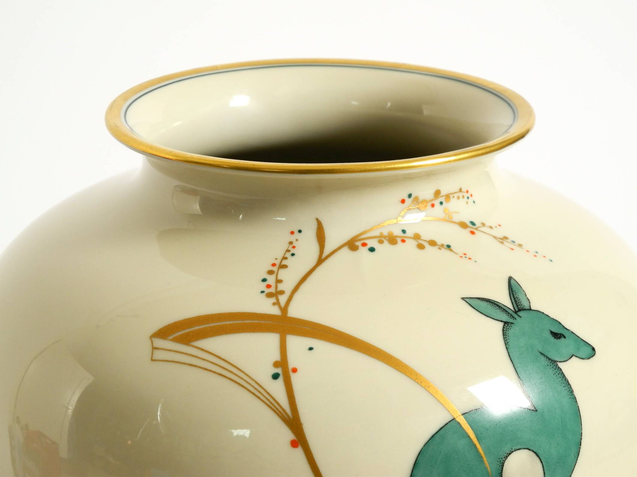40s porcelain vase with handpainted wildlife motifs from PMR Bavaria Jaeger