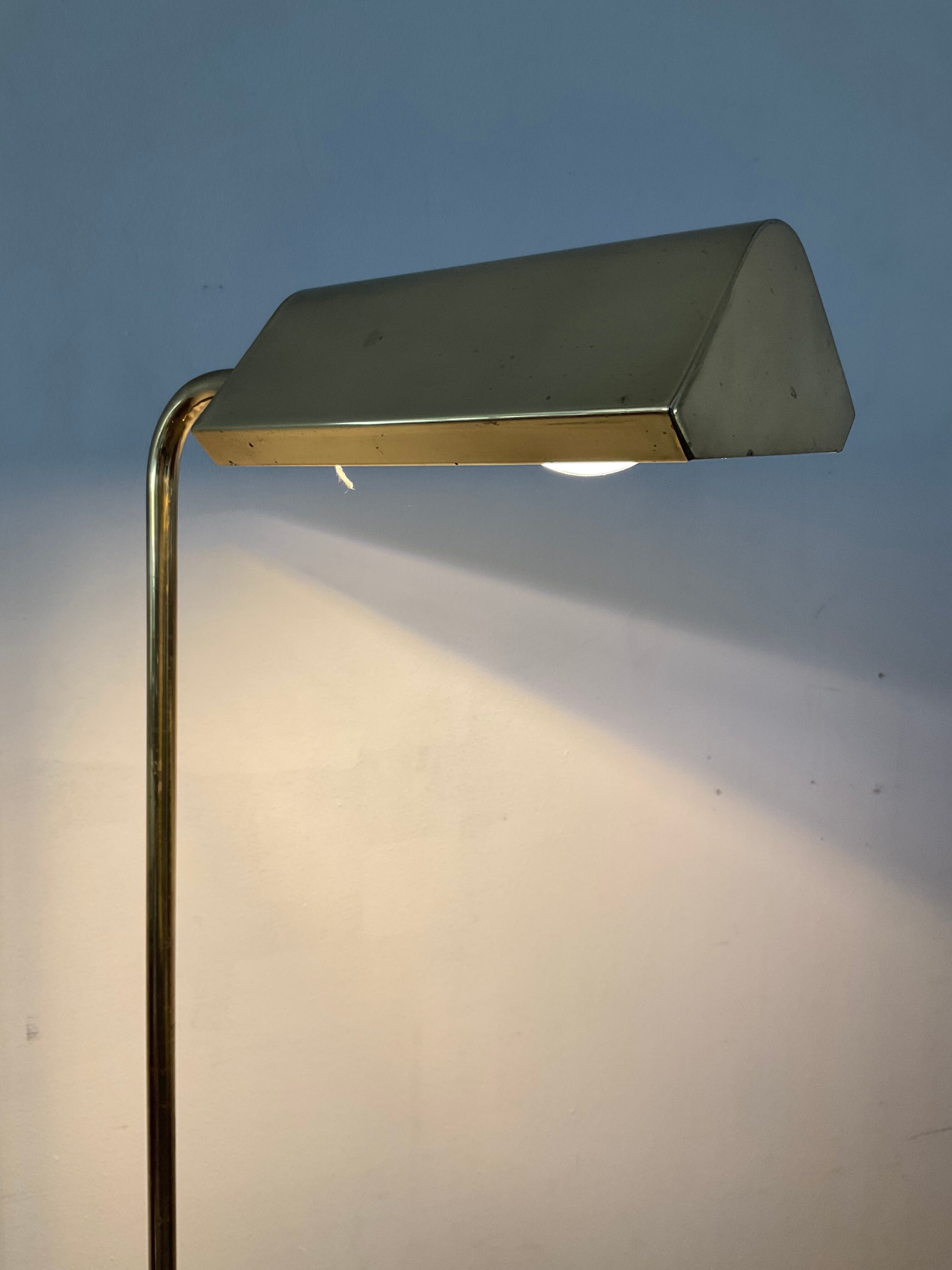 Deknudt brass e-reader floor lamp from the 70s
