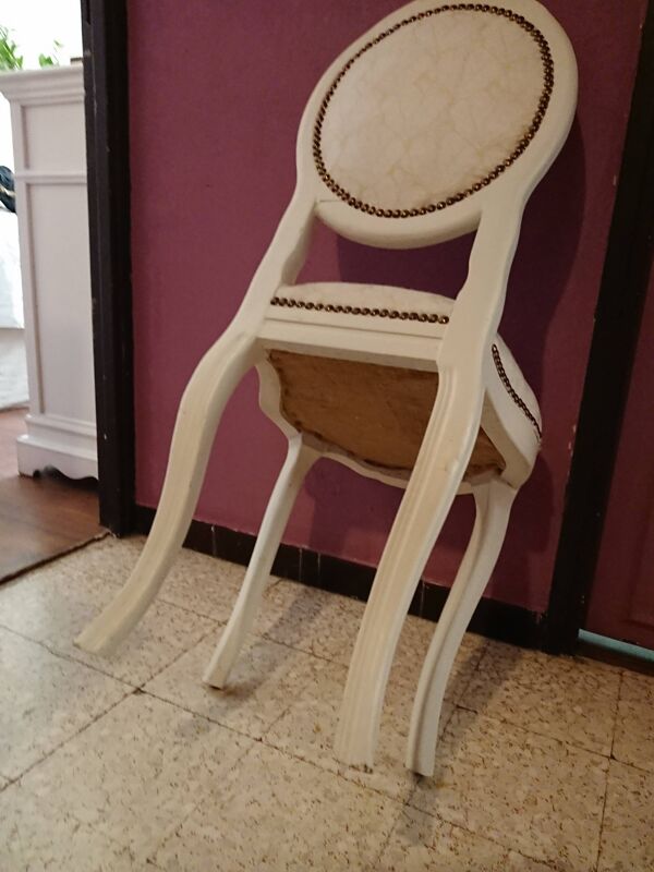 Chaise médaillon style baroque restaurée tissu neuf jacquard  REF: 2021010203