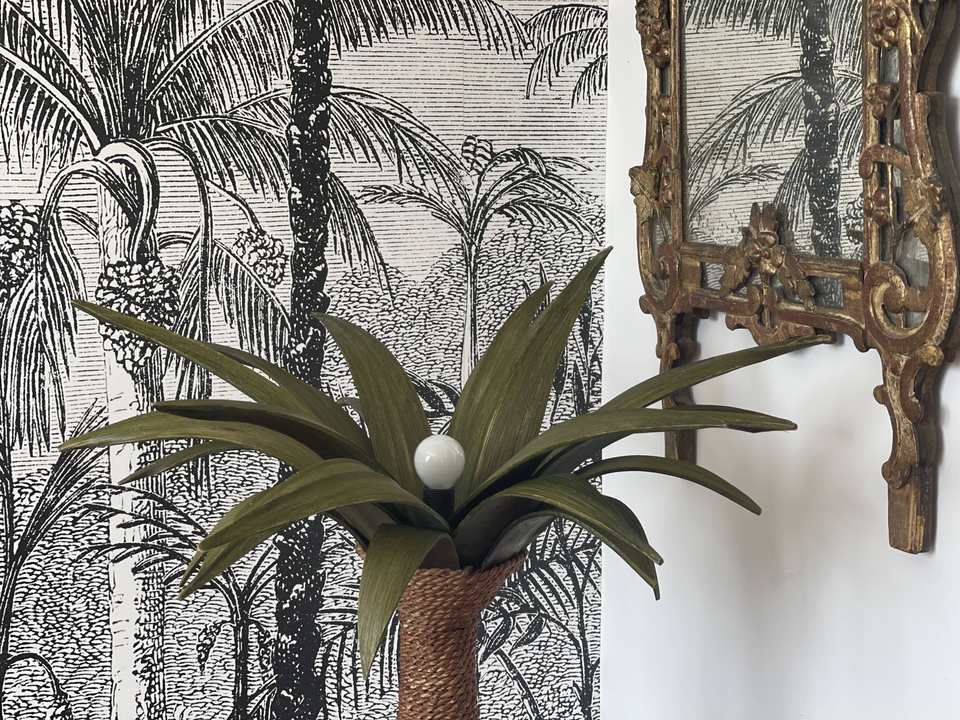 Lamp palm wood and rope