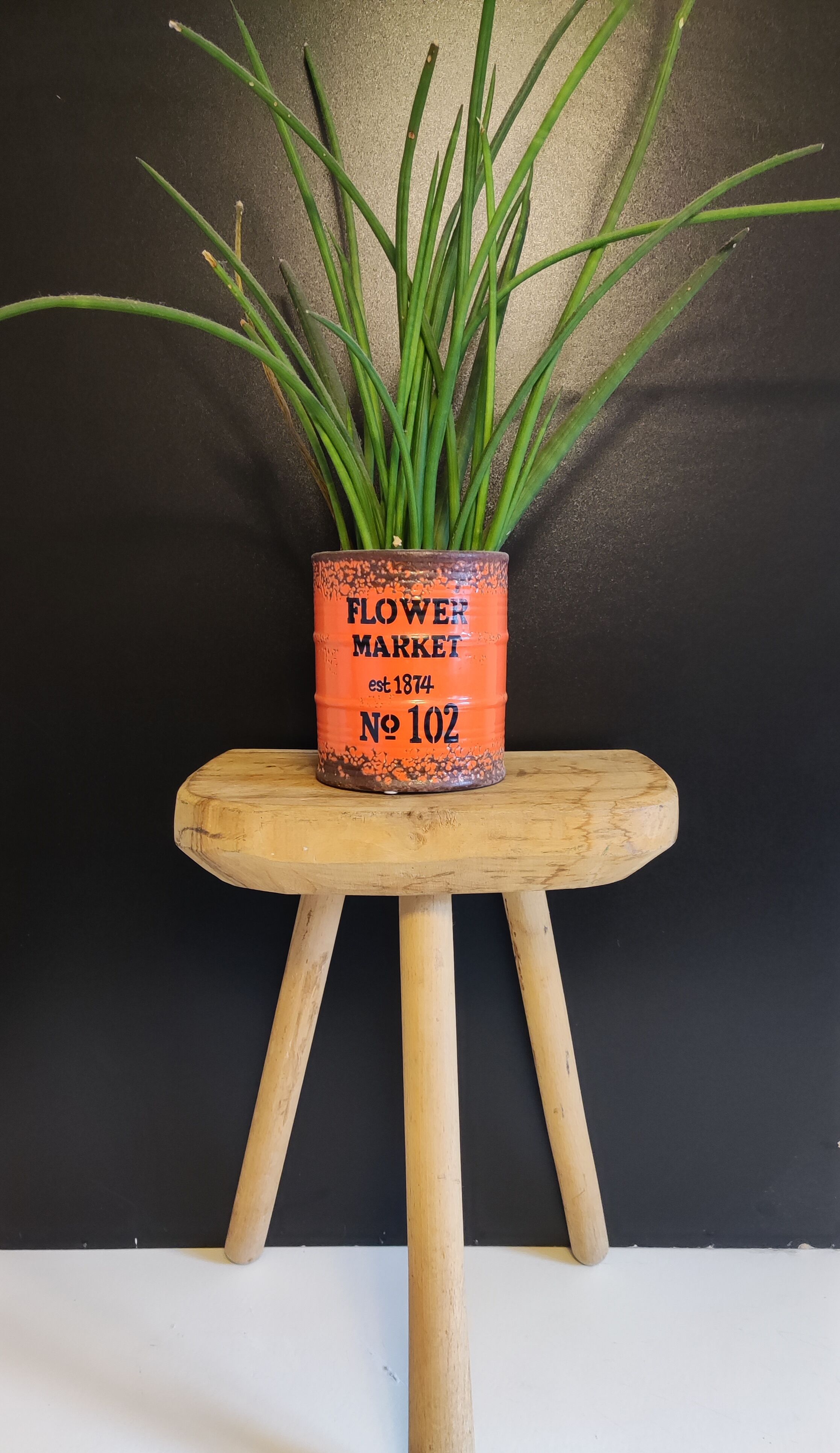 Tabouret en bois brut