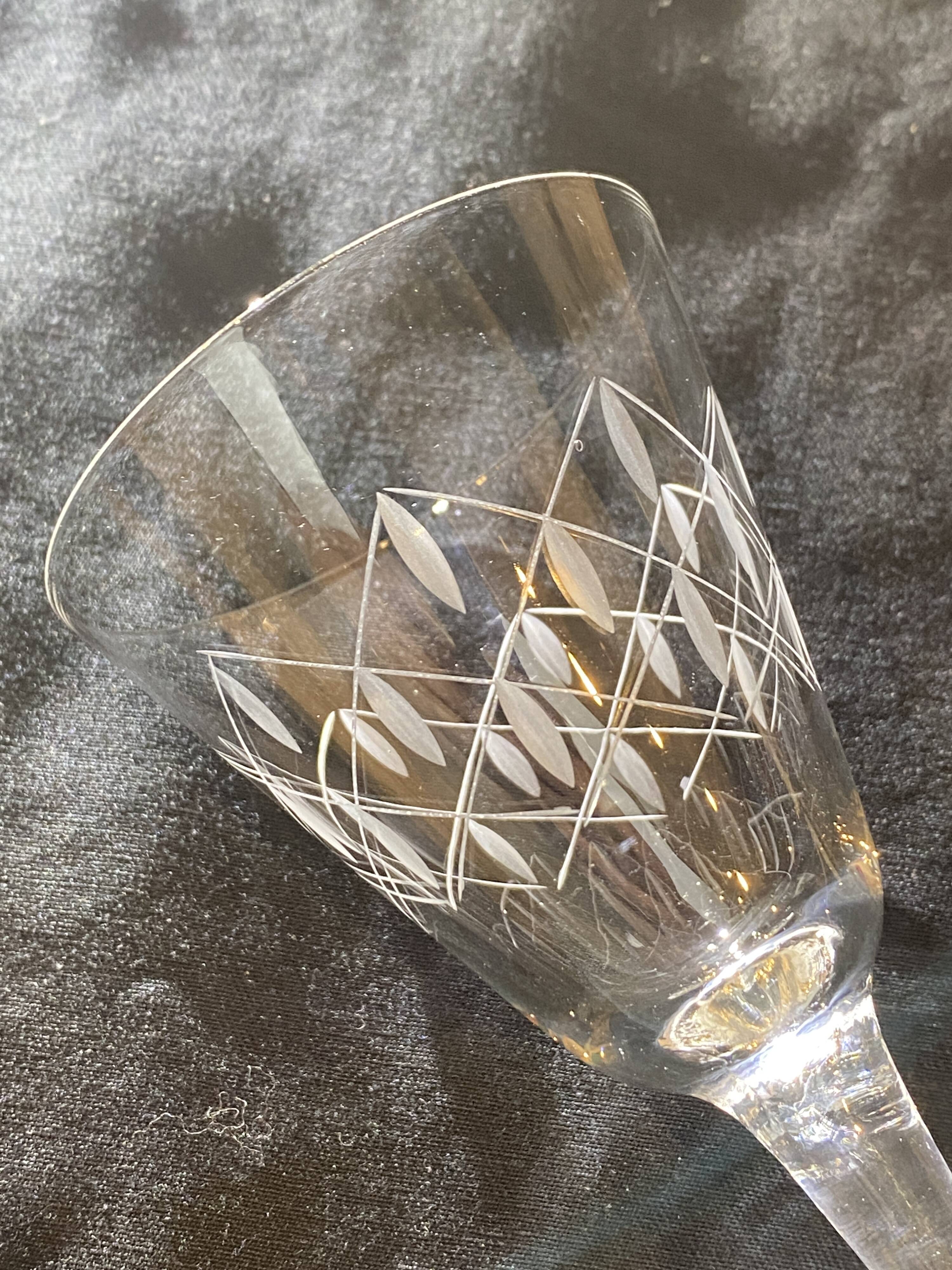 Set of 8 engraved wine glasses
