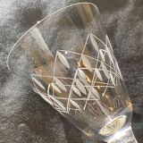 Set of 8 engraved wine glasses