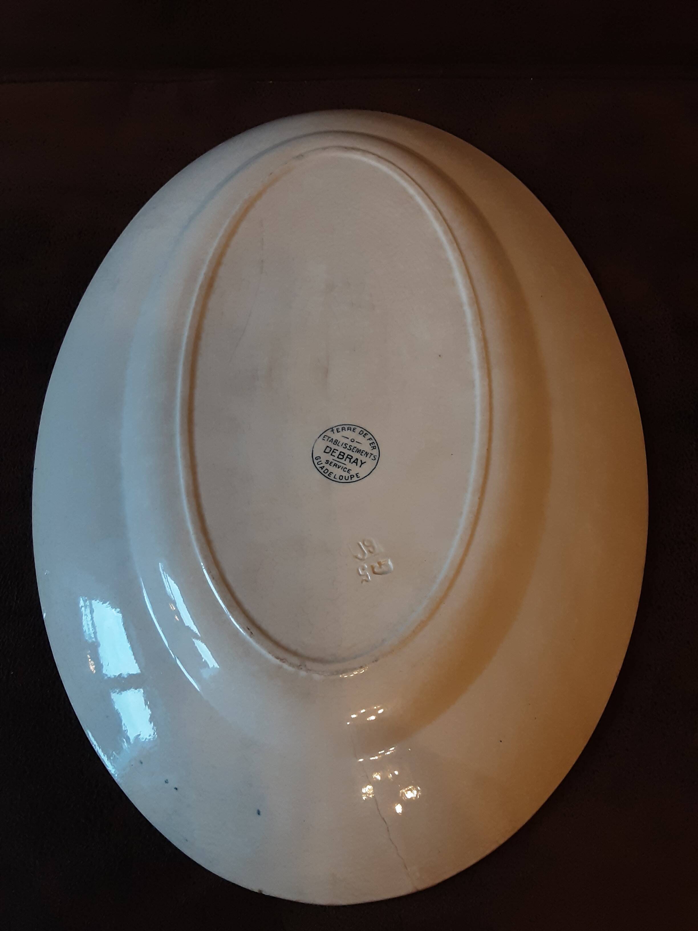 Oval dish Terre de Fer. Guadeloupe model