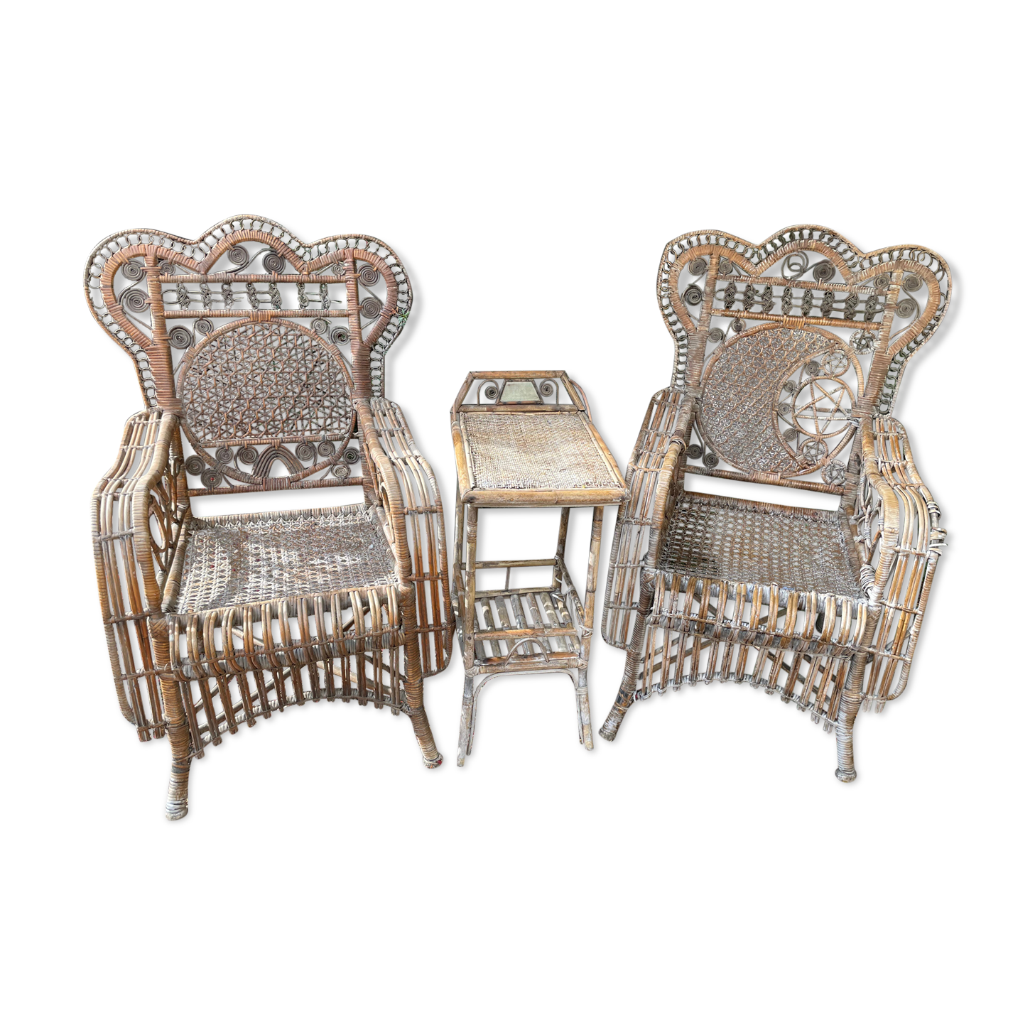 Paire de fauteuils anciens en rotin
