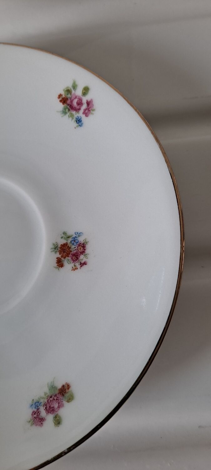 Coupelles soucoupes fleuries porcelaine