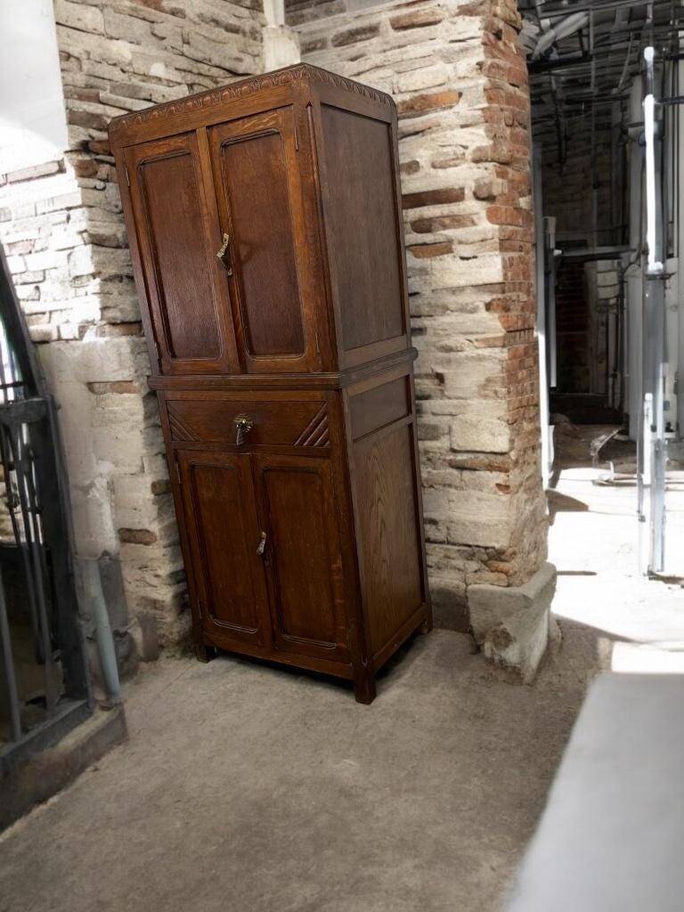 Vintage mid-height low cabinet/shelf with art deco details