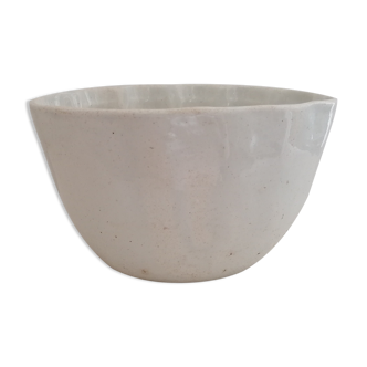English earthenware pot