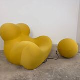 UP5_6 Big Mama Armchair - B&B Italia - Gaetano Pesce - yellow + pouf -