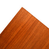 Extendable teak table