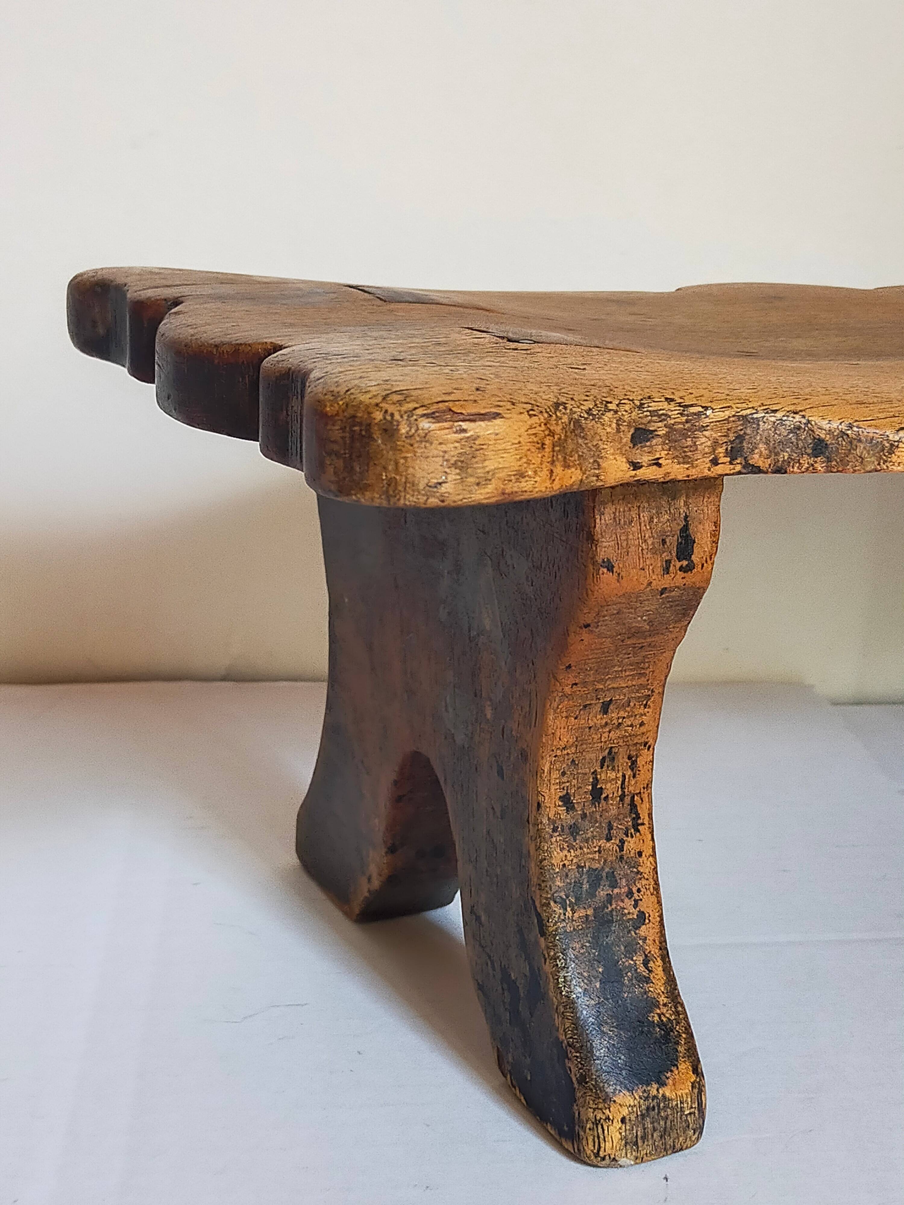 Old footstool in solid wood 19th century