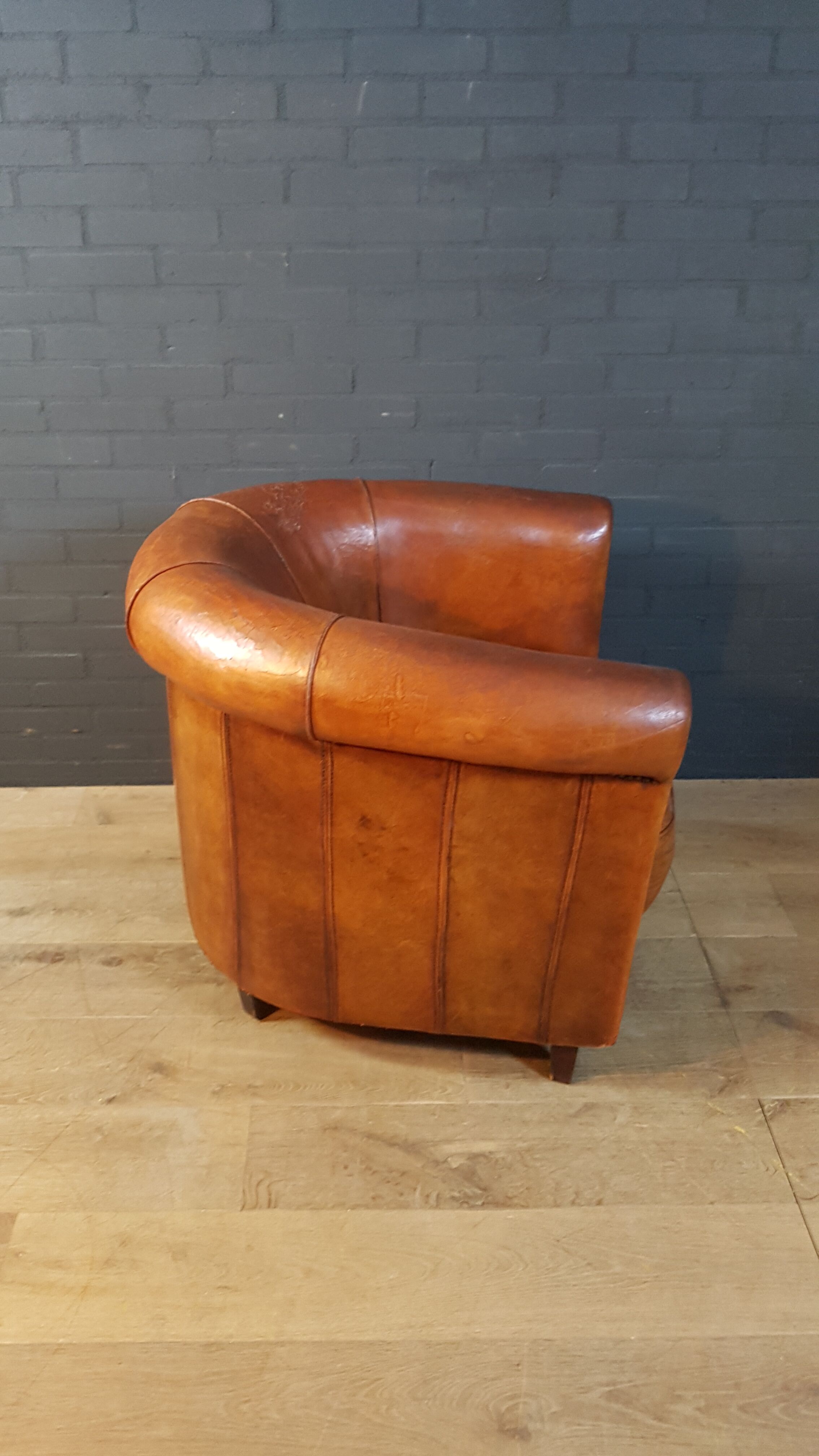 Joris Club chair, made of sheepskin