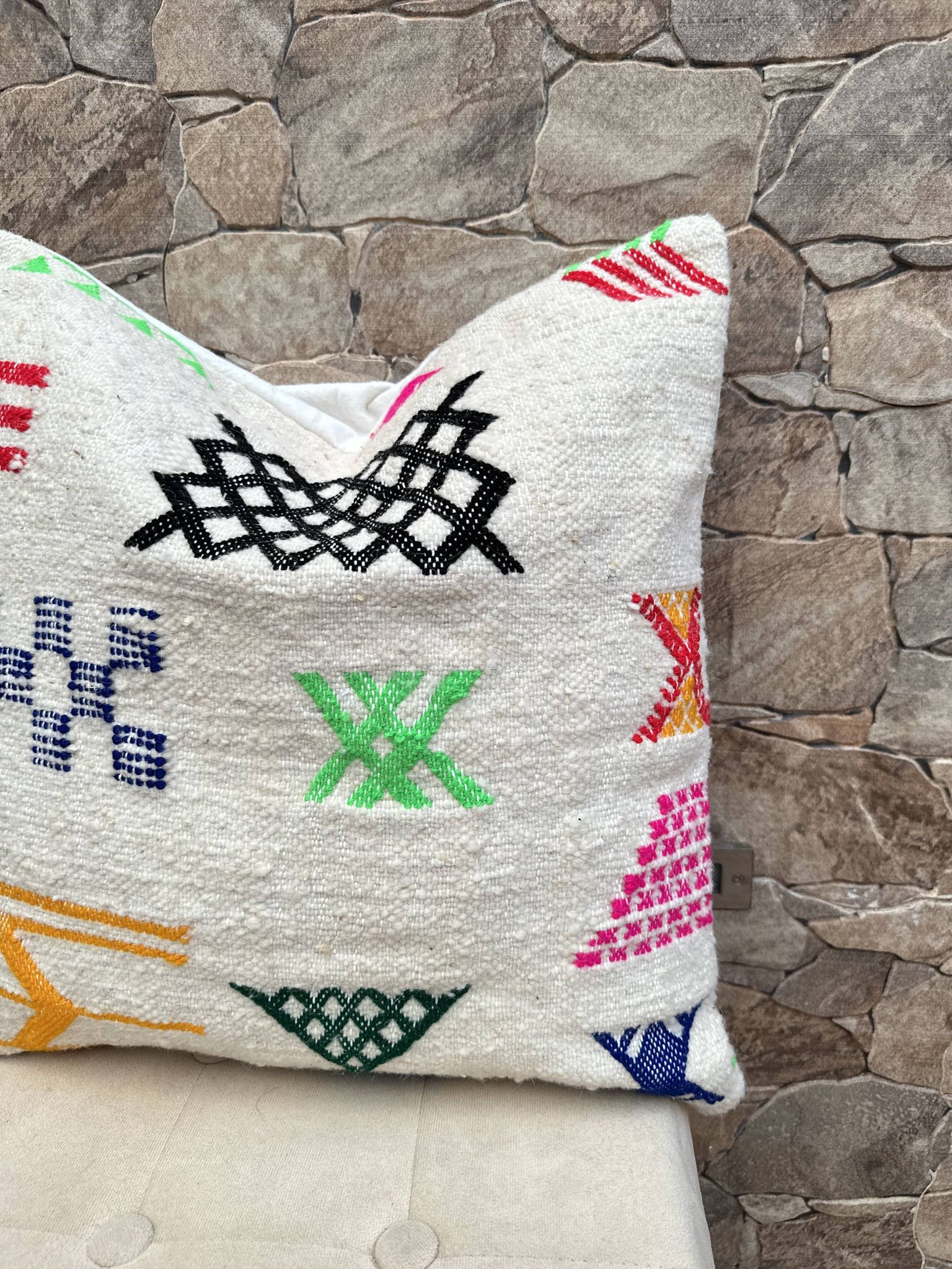 Coussin en laine berbère fait main : Coussin Kilim marocain (45x45cm)