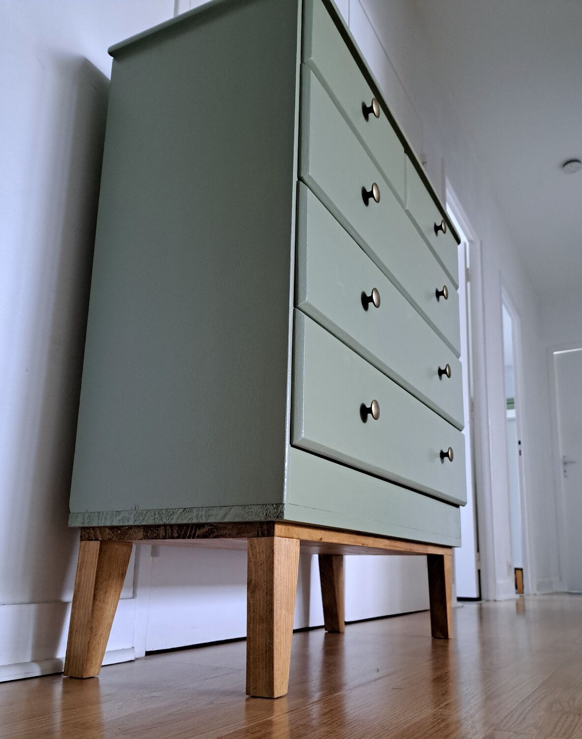 Rød Sødgren chest of drawers forest green