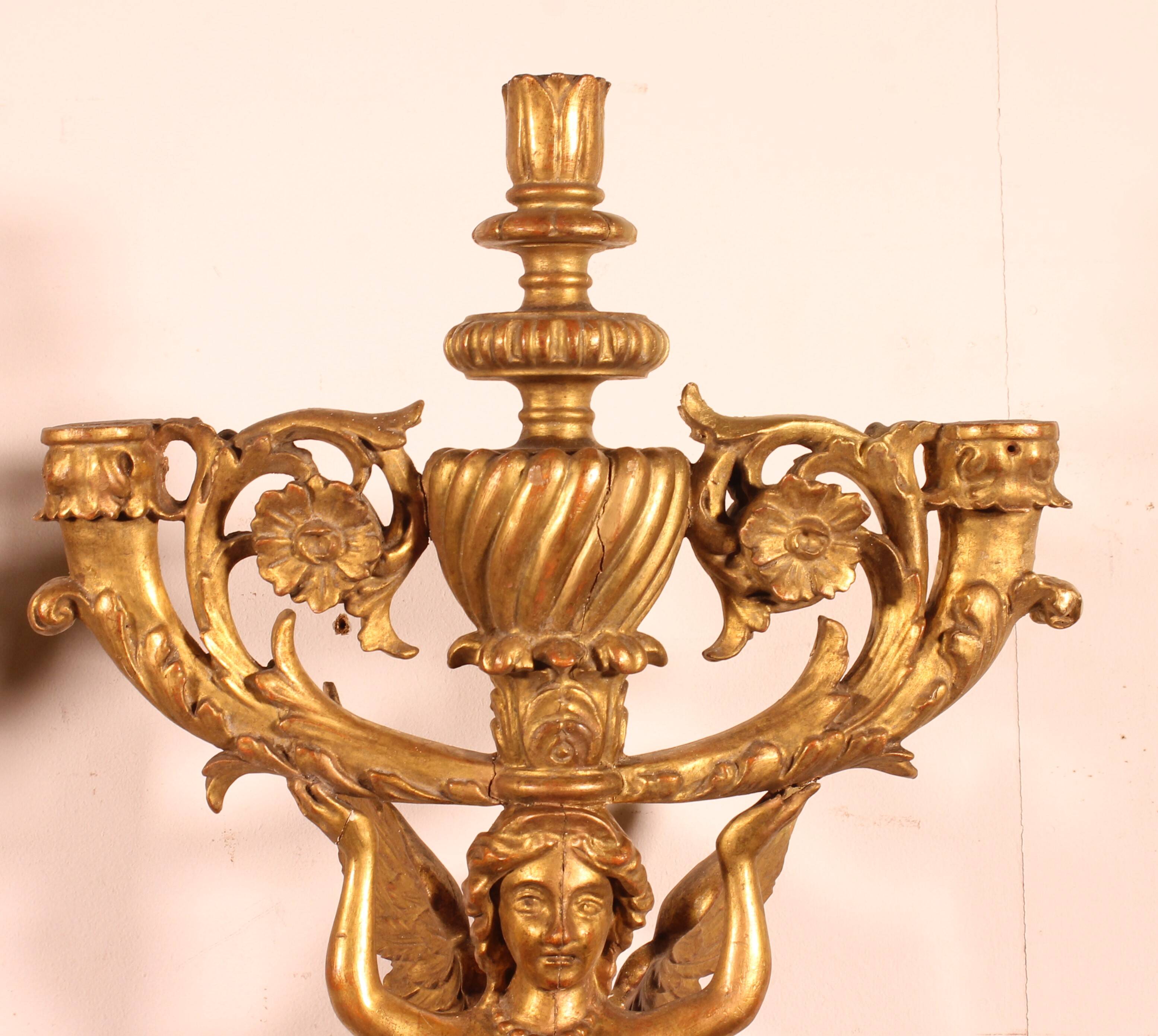 Paire d'appliques en bois doré - Italie- 19° siècle