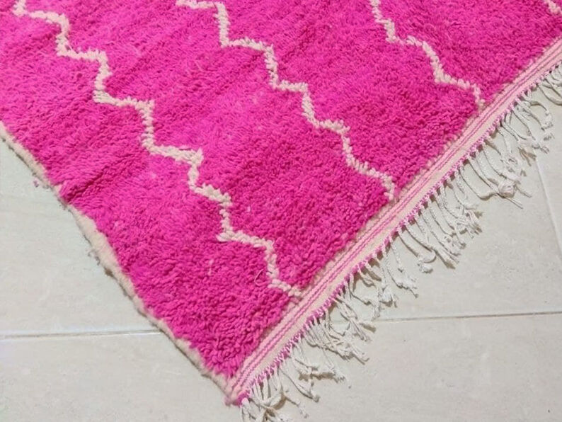 Berber carpet beni ouaraion pink 253x153 CM