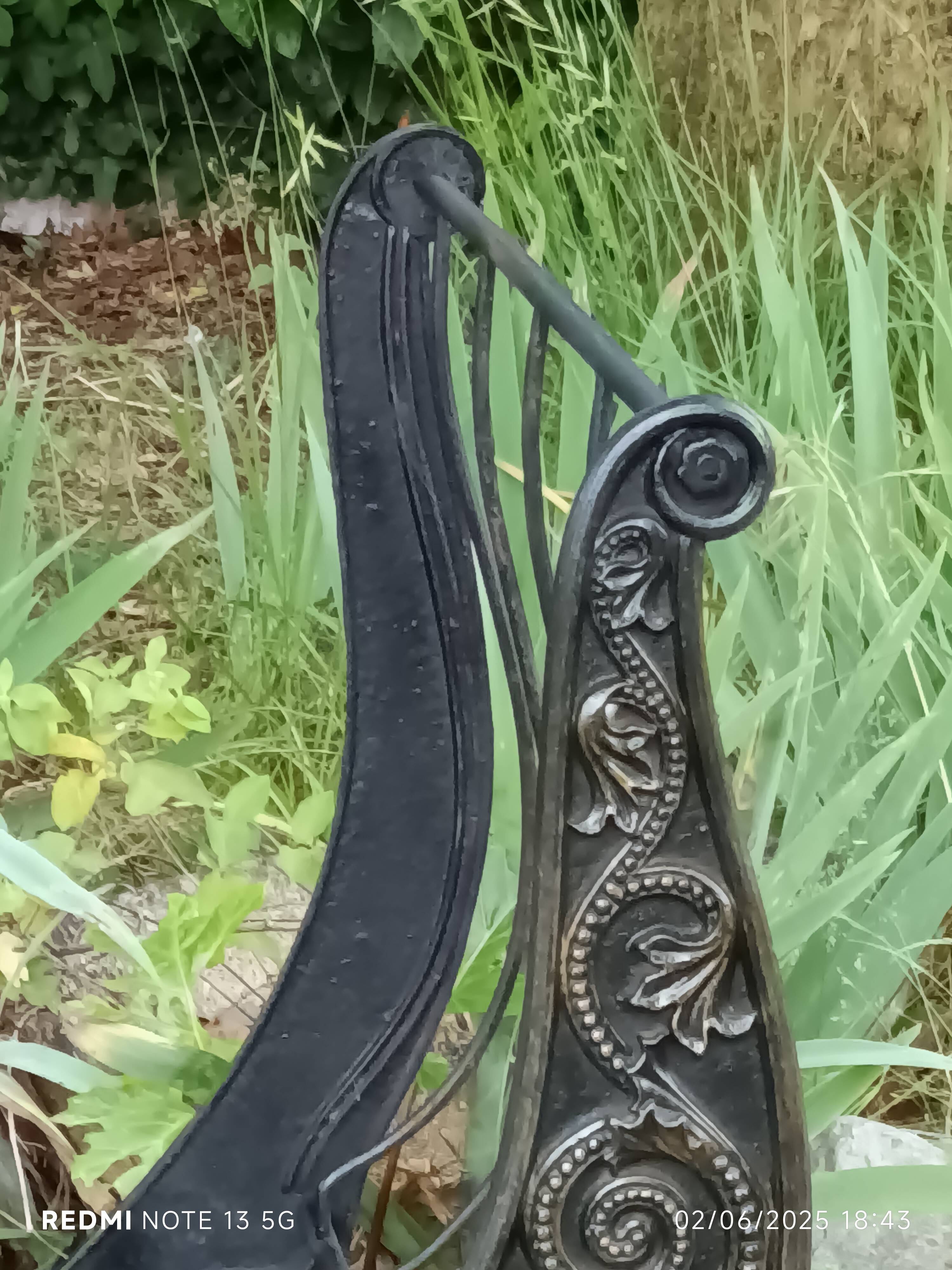 Bench, cast iron daybed, late 19th - early 20th century