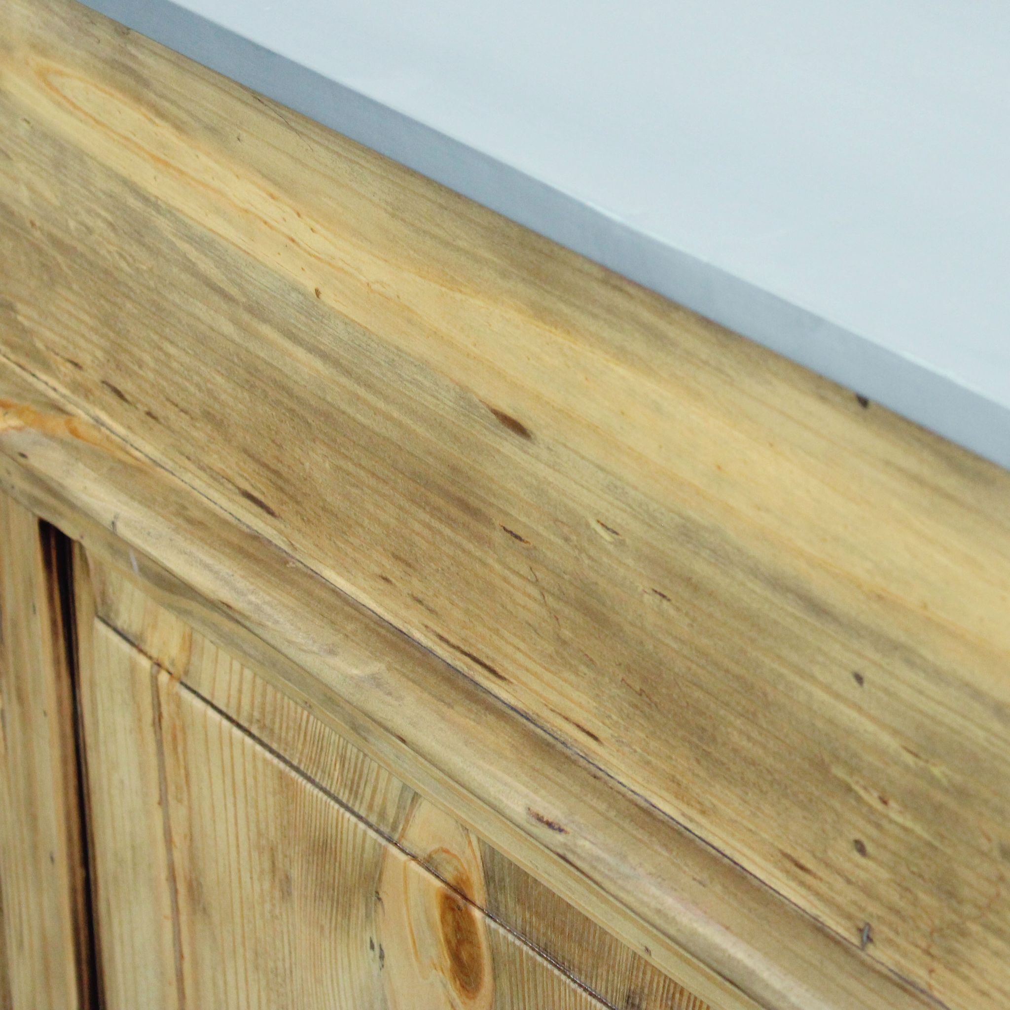 Industrial style bar counter in solid wood and metal top 180cm