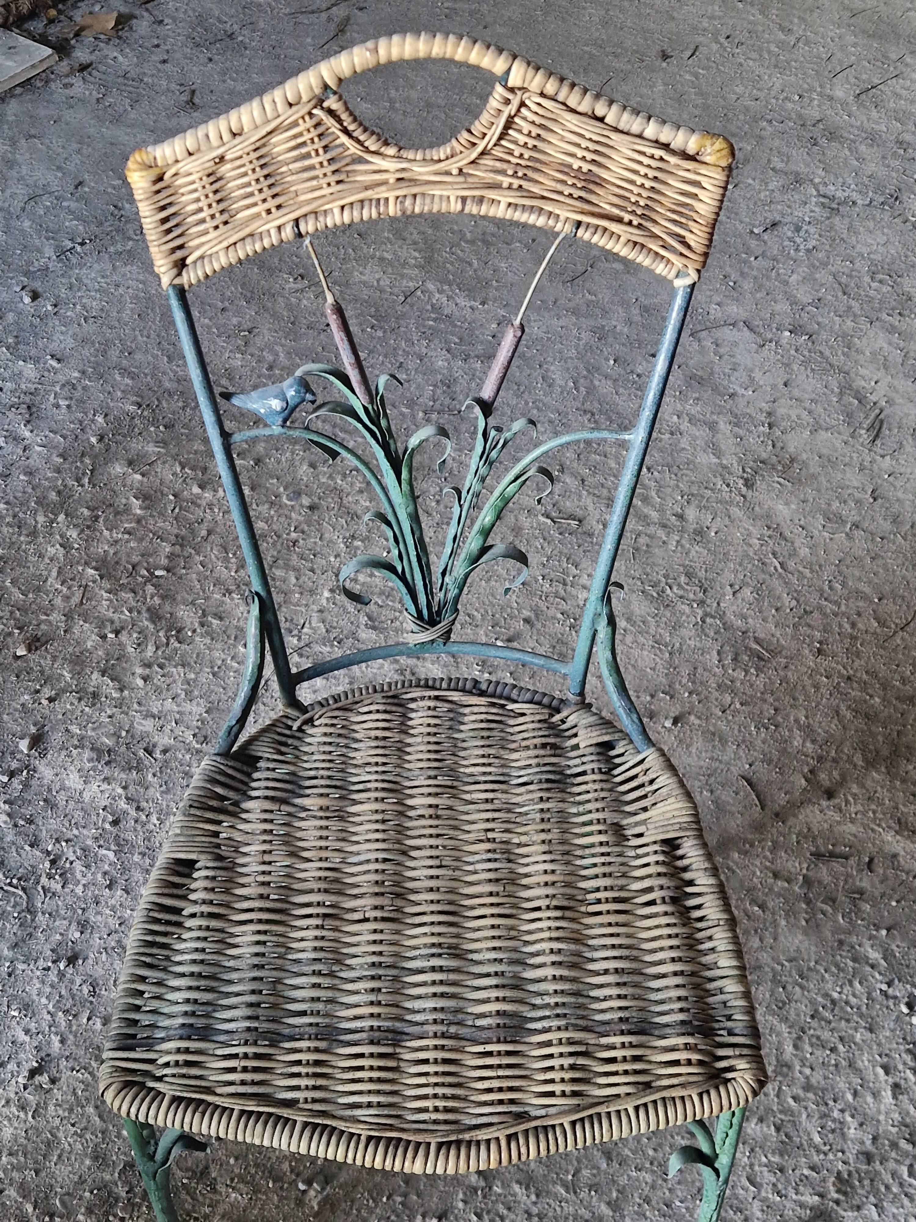 Round glass table & 4 chairs