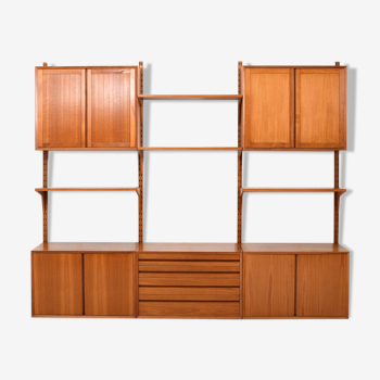 Poul Cadovius wall system in teak