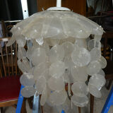 Duo of hanging lamps in mother-of-pearl tassels