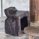 Stool, tabouret or low Japanese-style armchair in brutalist monoxyle radica.