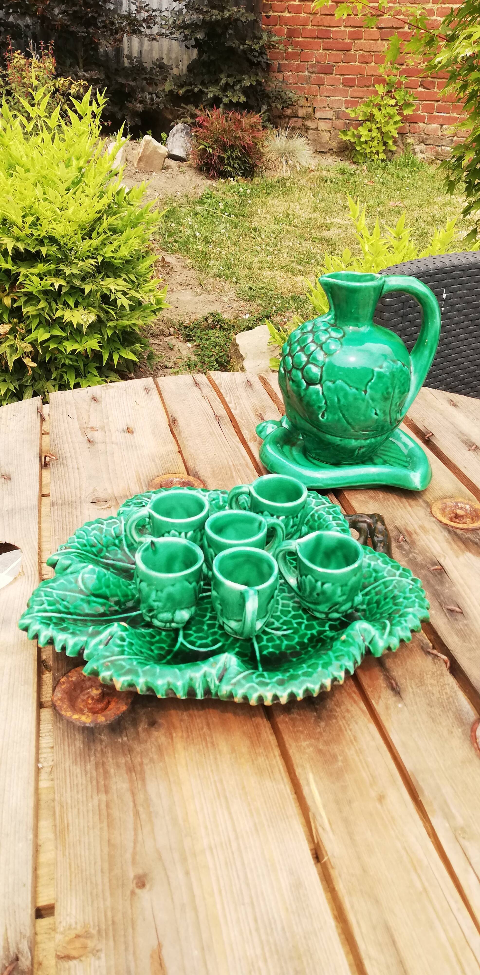 Liquor service signed vallauris