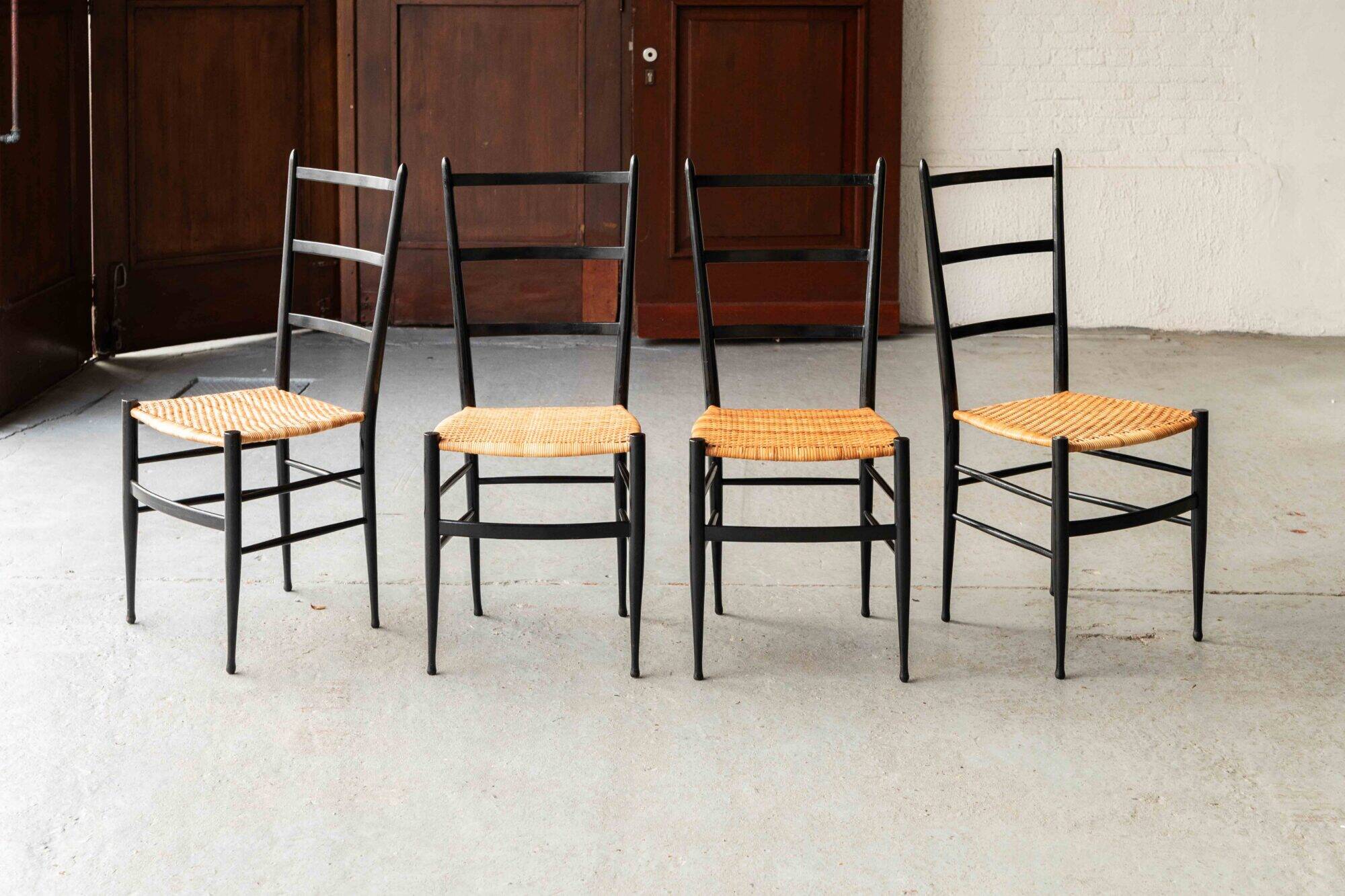 Set of 8 dining chairs ‘Baletta’ by Enrico Delmonte